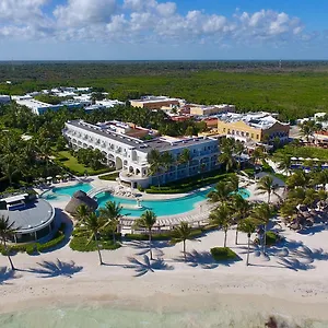 Dreams & Spa Semesteranläggning (resort)